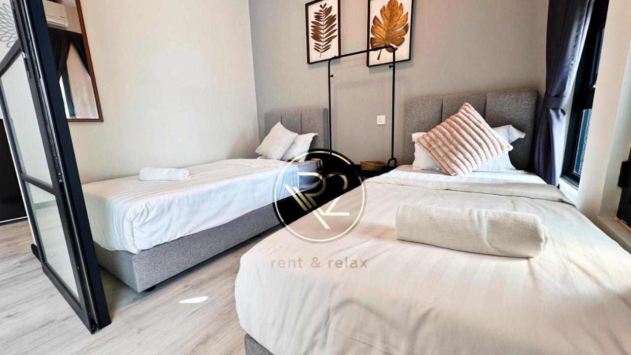 Sea&Pool View Stunning Homestay, Wifi, Netflix Near Malls, Jetty, Convenient Stores Kota Kinabalu Exteriör bild